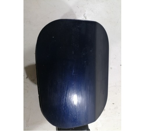 Лючок бензобака с крышкой