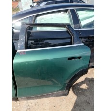 Дверь задняя левая