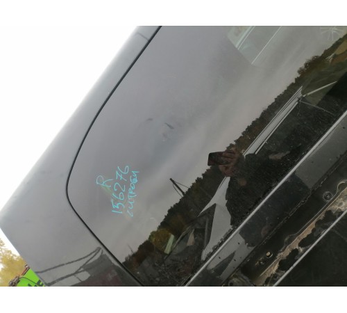 Глухое стекло заднее правое