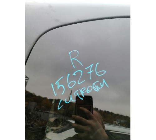 Глухое стекло заднее правое