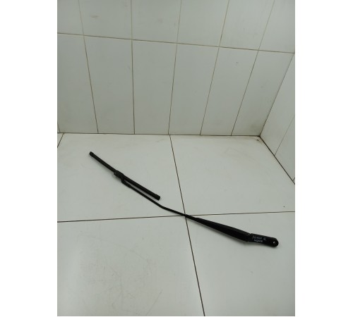 Поводок стеклоочистителя правый