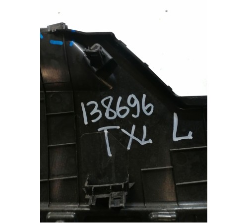 Накладка центральной консоли левая