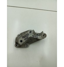 Кронштейн двигателя