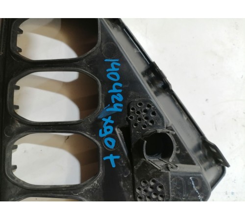 Накладка переднего бампера правая под ПТФ