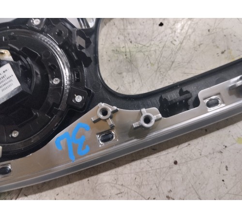 Накладка обшивки двери задняя левая с динамиков