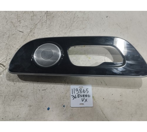 Накладка обшивки двери задняя левая с динамиков