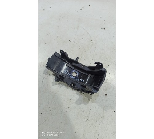 Накладка (кронштейн) салона