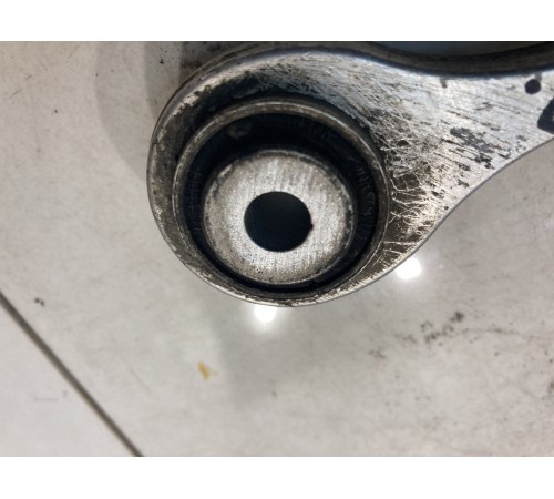 Стойка переднего стабилизатора