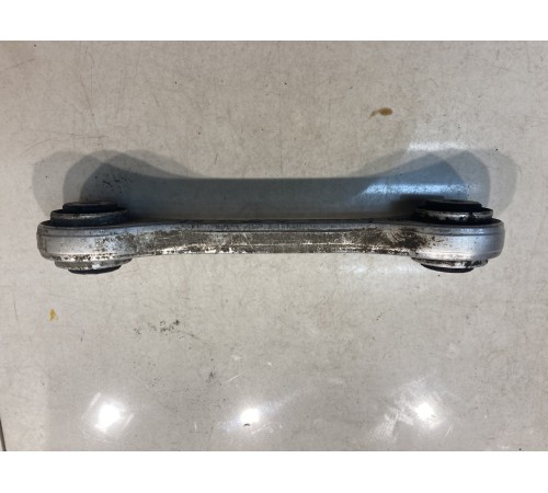 Стойка переднего стабилизатора