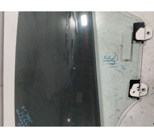 Стекло двери заднее левое