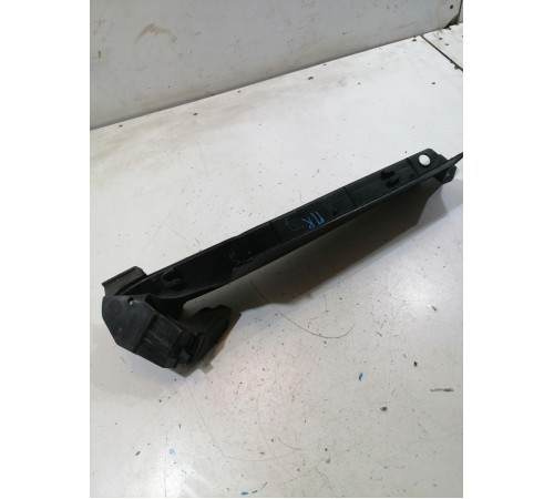 Накладка передняя правая