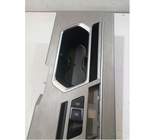 Накладка центральной консоли