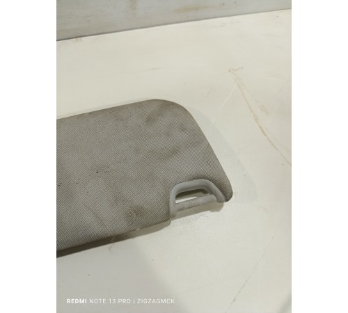 Козырек солнцезащитный левый с подсветкой