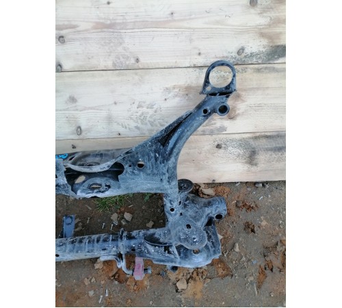 Балка (подрамник) задняя