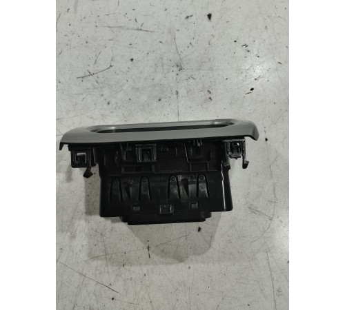 Воздушный дефлектор левый