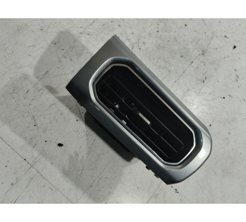 Воздушный дефлектор левый