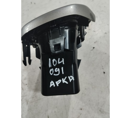 Воздушный дефлектор левый