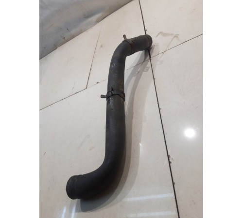 Патрубок системы охлаждения