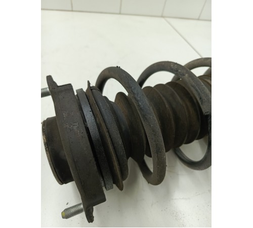 Амортизатор подвески передний левый в сборе