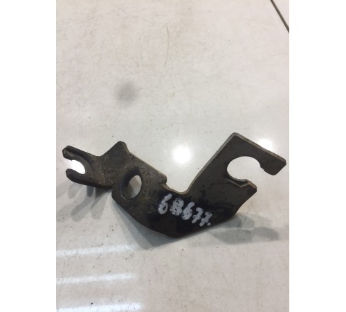 Кронштейн тормозной трубки