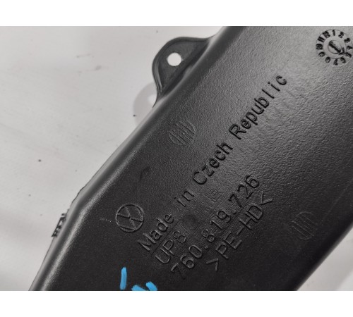 Воздуховод отопителя (печки) правый