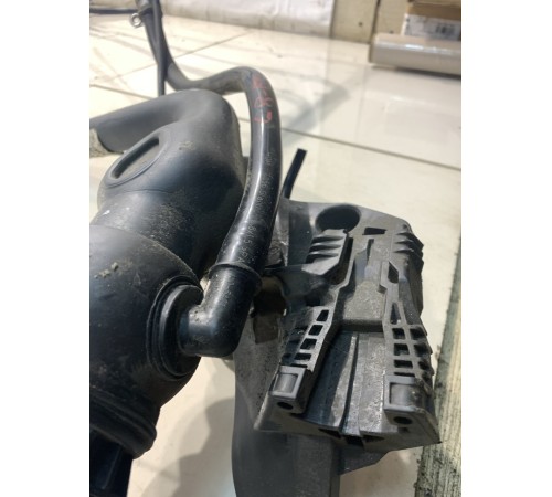 Горловина топливного бака