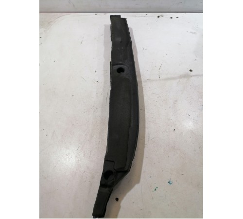 Уплотнитель крыла левый