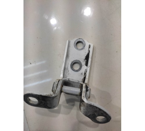 Петля двери (задняя, правая, верхняя)