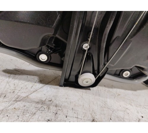 Стеклоподъёмник двери задний правый