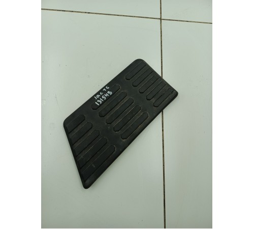 Накладка ступени подножки заднего бампера левая