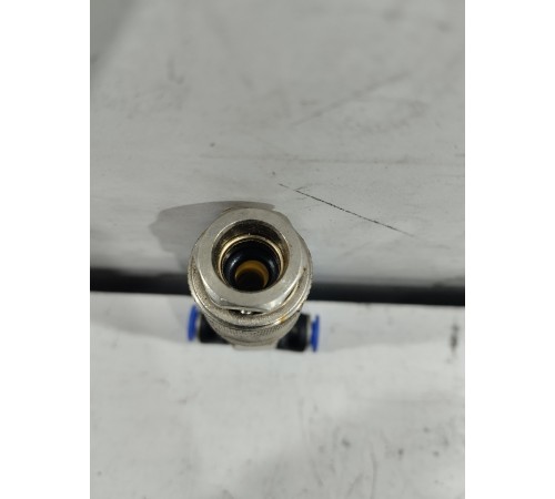 Фитинг переходник трубок Т-образный