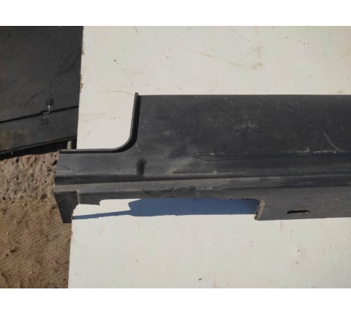 Накладка порога наружная левая