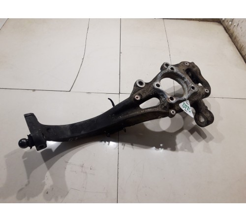 Кулак поворотный(передний левый)