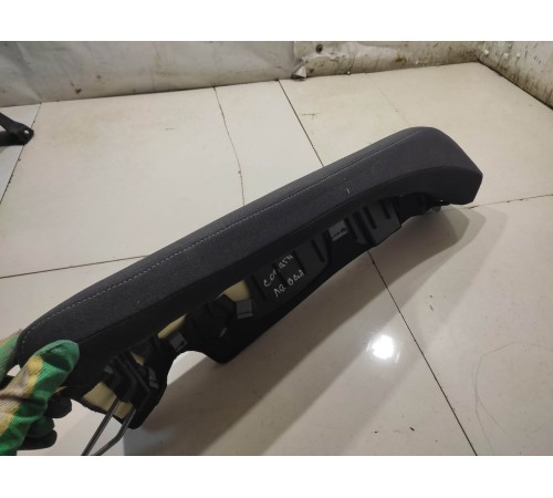 Боковая поддержка заднего сиденья левая