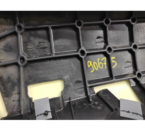 Боковая поддержка заднего сиденья левая