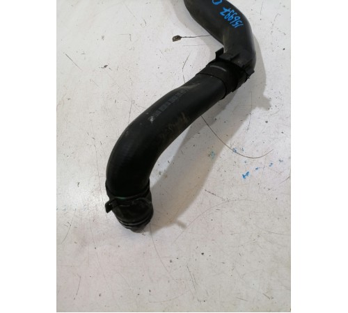 Патрубок системы охлаждения