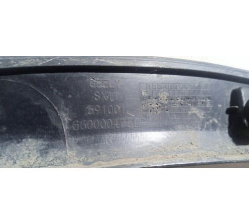 Молдинг крыла задний правый