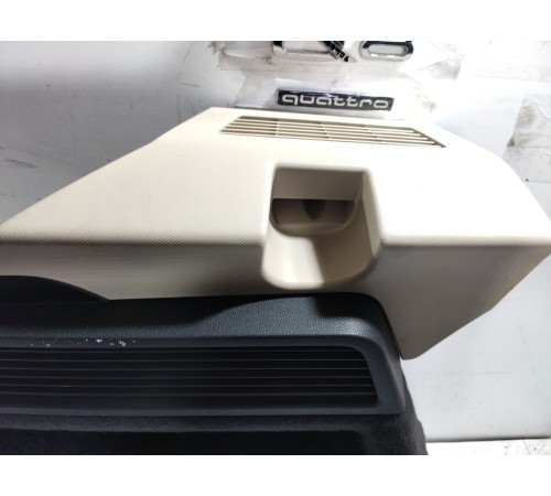 Обшивка багажника (задняя левая)