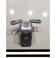 Петля двери(передняя правая верхняя)