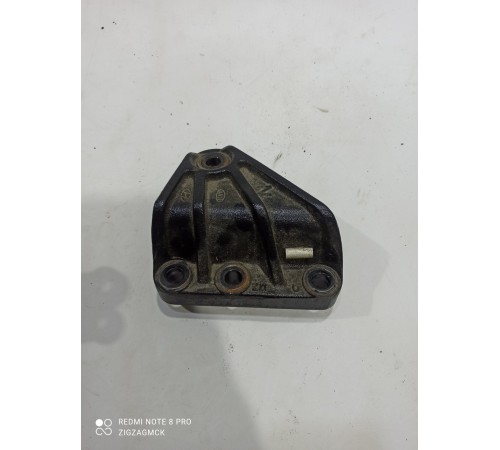 Кронштейн двигателя(правый)