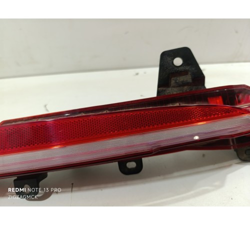 Задний фонарь бампера правый