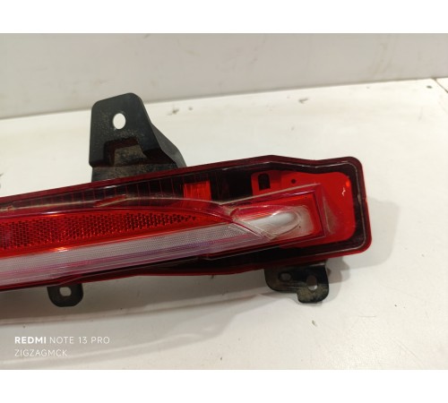 Задний фонарь бампера правый