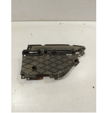 Решетка переднего бампера правая