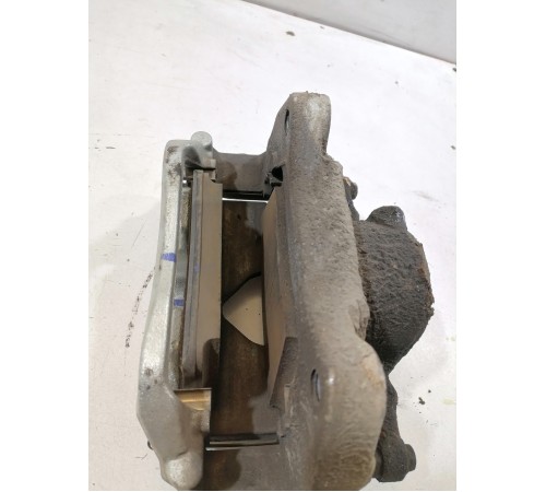 Суппорт передний левый