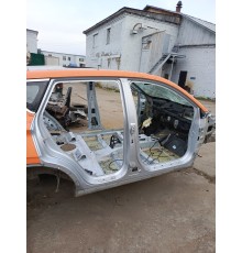 Порог со стойкой правый