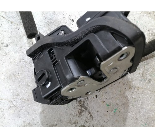 Замок Задний Правый 