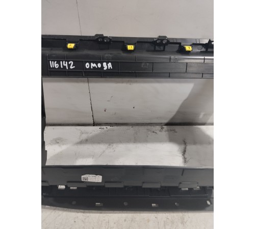 Накладка торпедо под бардачок