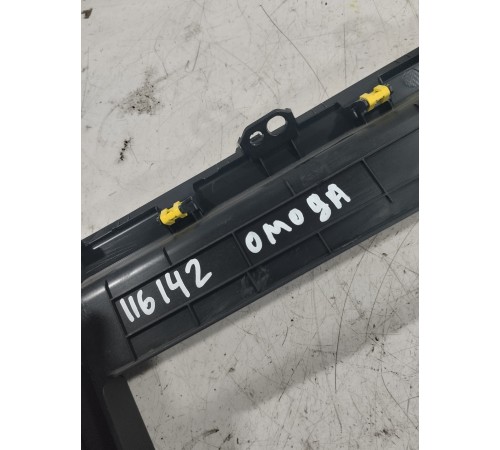 Накладка торпедо под бардачок