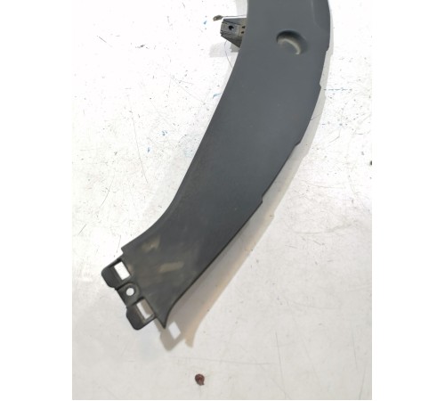 Накладка фары передняя правая