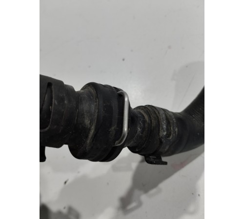 Патрубок системы охлаждения